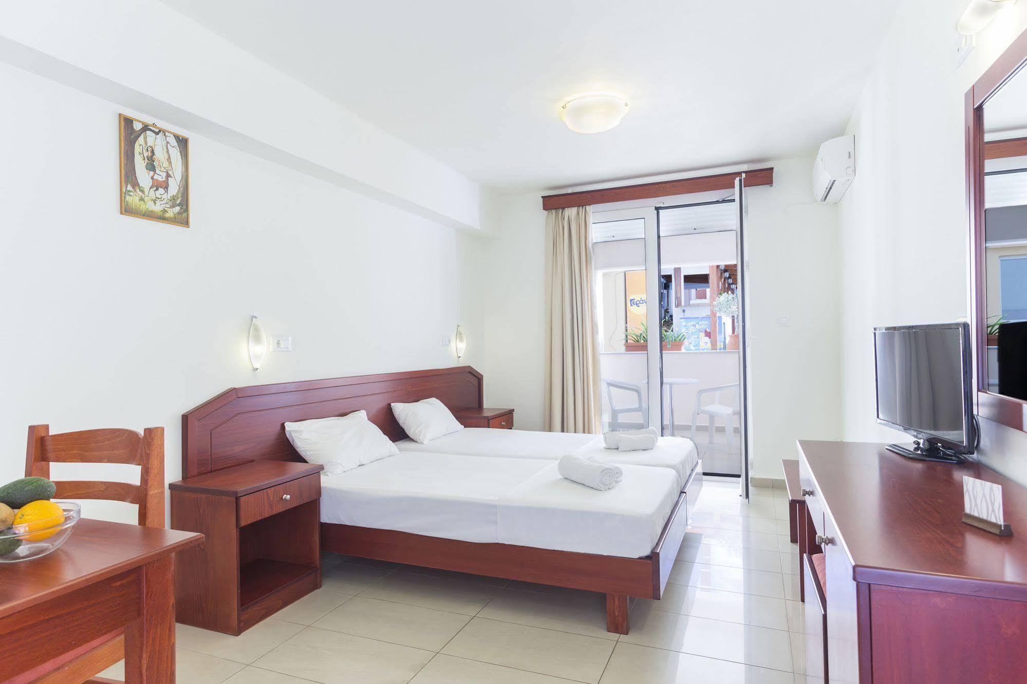 Artemis Aparthotel Limenas Chersonisou